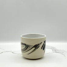 Lade das Bild in den Galerie-Viewer, -Bell Cup SML Black Swirl (simple)
