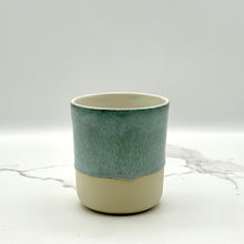 Lade das Bild in den Galerie-Viewer, Linea Cup