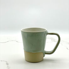 Lade das Bild in den Galerie-Viewer, Kona Mug