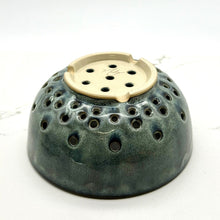 Load image into Gallery viewer, Berry Bowl/Colander with Plate