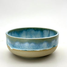 Lade das Bild in den Galerie-Viewer, Breakfast/Salad/Soup Bowl with Foot