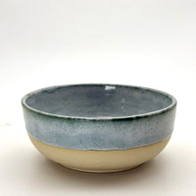 Lade das Bild in den Galerie-Viewer, Breakfast/Salad/Soup Bowl with Foot