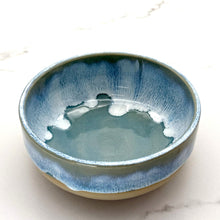 Lade das Bild in den Galerie-Viewer, Breakfast/Salad/Soup Bowl with Foot