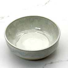 Lade das Bild in den Galerie-Viewer, Breakfast/Salad/Soup Bowl with Foot