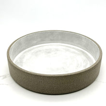 Load image into Gallery viewer, Shallow Serving/Fruit Bowl