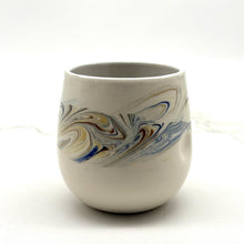 Lade das Bild in den Galerie-Viewer, Botte Cup Beach Swirl (B)