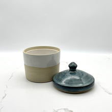 Lade das Bild in den Galerie-Viewer, Niko Ceramic Studio