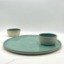 Lade das Bild in den Galerie-Viewer, Platter with 2 Dip Bowls