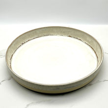 Lade das Bild in den Galerie-Viewer, -Shallow Fruit Bowl