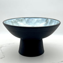 Lade das Bild in den Galerie-Viewer, -Pedestal Fruit Bowl