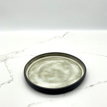 Lade das Bild in den Galerie-Viewer, -Madrid Side Plate Flax