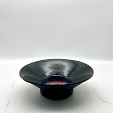 Lade das Bild in den Galerie-Viewer, Niko Ceramic Studio Decorative V Bowl Medium #1