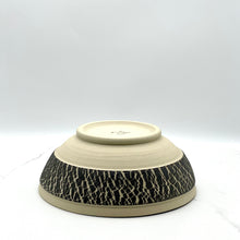 Lade das Bild in den Galerie-Viewer, Niko Ceramic Studio