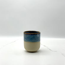 Lade das Bild in den Galerie-Viewer, Footsie Cup Coffee & Tea Cups  Niko  Ceramic Studio.