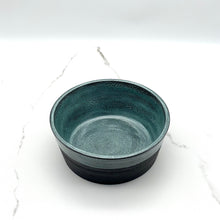 Lade das Bild in den Galerie-Viewer, Madrid Salad/Soup Bowl Dinnerware  Niko  Ceramic Studio.