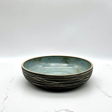 Lade das Bild in den Galerie-Viewer, Fruit Bowl Sgraffito (Small) Dinnerware  Niko  Ceramic Studio.