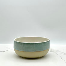 Lade das Bild in den Galerie-Viewer, Breakfast Bowl
