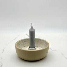 Lade das Bild in den Galerie-Viewer, Candle Holder
