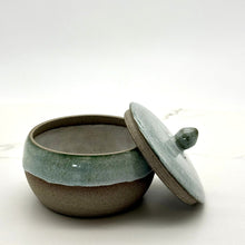 Load image into Gallery viewer, Container w Knob Lid
