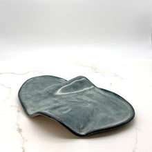 Lade das Bild in den Galerie-Viewer, Small Wave Serving Board/Breakfast Plate
