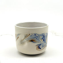 Lade das Bild in den Galerie-Viewer, Bell Cup Beach Swirl (A)
