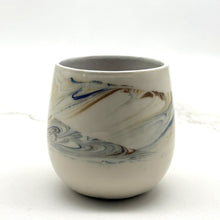 Lade das Bild in den Galerie-Viewer, Botte Cup Beach Swirl (C)
