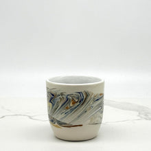 Lade das Bild in den Galerie-Viewer, Botte Espresso Cup Beach Swirl (D)
