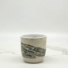Lade das Bild in den Galerie-Viewer, Botte Espresso Cup Beach Swirl (D)
