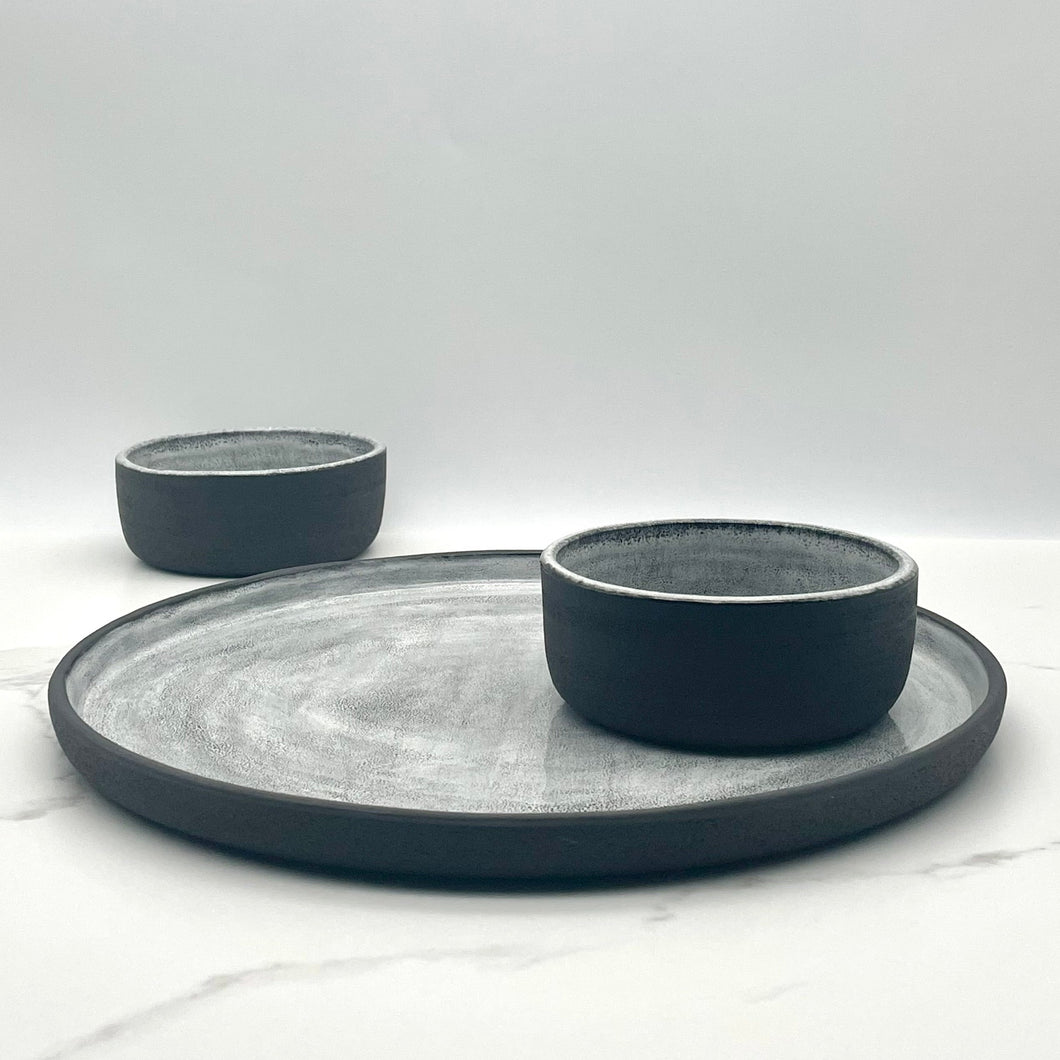 -Platter with 2 Dip Bowls