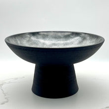 Lade das Bild in den Galerie-Viewer, -Pedestal Fruit Bowl
