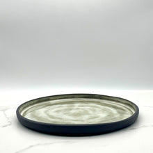 Lade das Bild in den Galerie-Viewer, -Madrid Dinner Plate Flax
