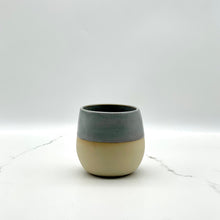 Lade das Bild in den Galerie-Viewer, Botte Cup Coffee &amp; Tea Cups  Niko  Ceramic Studio.
