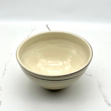 Lade das Bild in den Galerie-Viewer, Agateware Decorative Bowl #2   Niko  Ceramic Studio.
