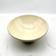 Lade das Bild in den Galerie-Viewer, Agateware Decorative Bowl #3   Niko  Ceramic Studio.
